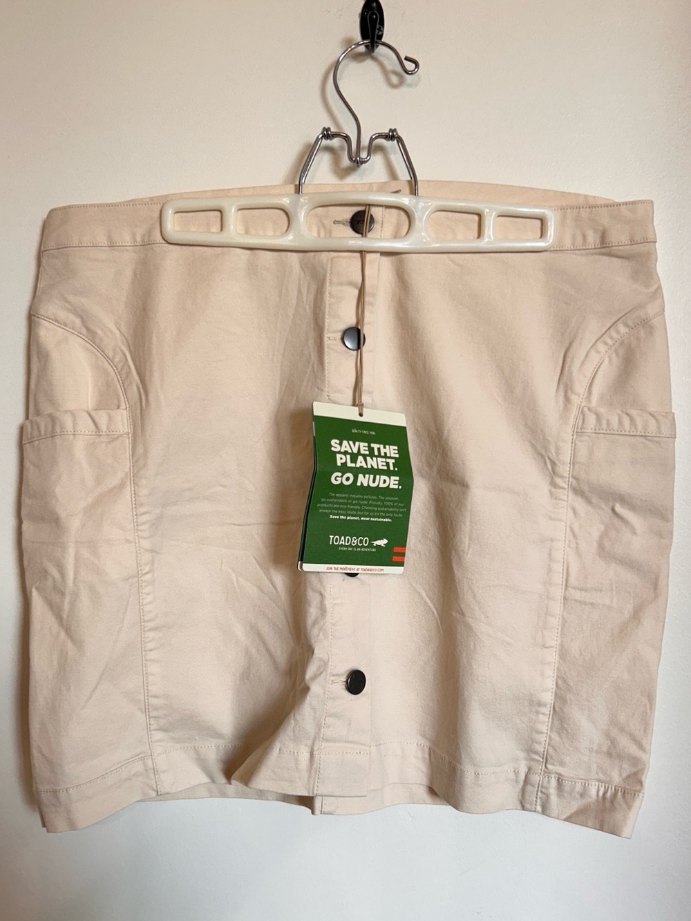 NWT TOAD&CO BUTTON UP SKIRT (price on tag is in USD)